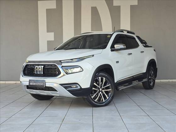 FIAT TORO 2.0 16V TURBO DIESEL RANCH 4WD AT9 FIAT TORO 2.0 16V TURBO DIESEL RANCH 4WD AT9
